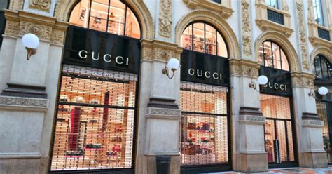 strategia di marketing gucci|branding strategy of gucci.